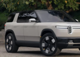 Rivian R2 作为一款更可爱 更便宜的电动跨界车首次亮相