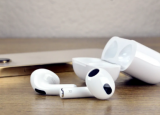 我通常不推荐 AirPods 3 但今天情况不同