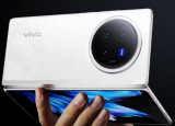 Vivo X Fold 3 Pro 的印度版本将配备熟悉的蔡司品牌相机和 V3 成像芯片