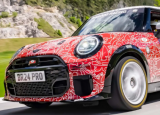 新款 Mini Cooper JCW 将参加今年的纽博格林 24 小时耐力赛